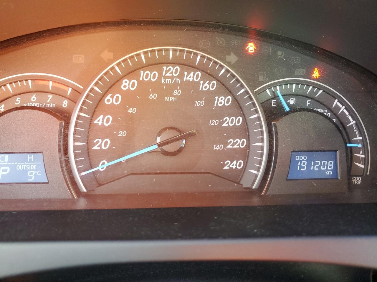 2014 TOYOTA CAMRY