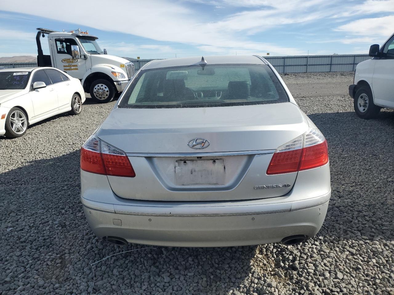 2009 HYUNDAI GENESIS