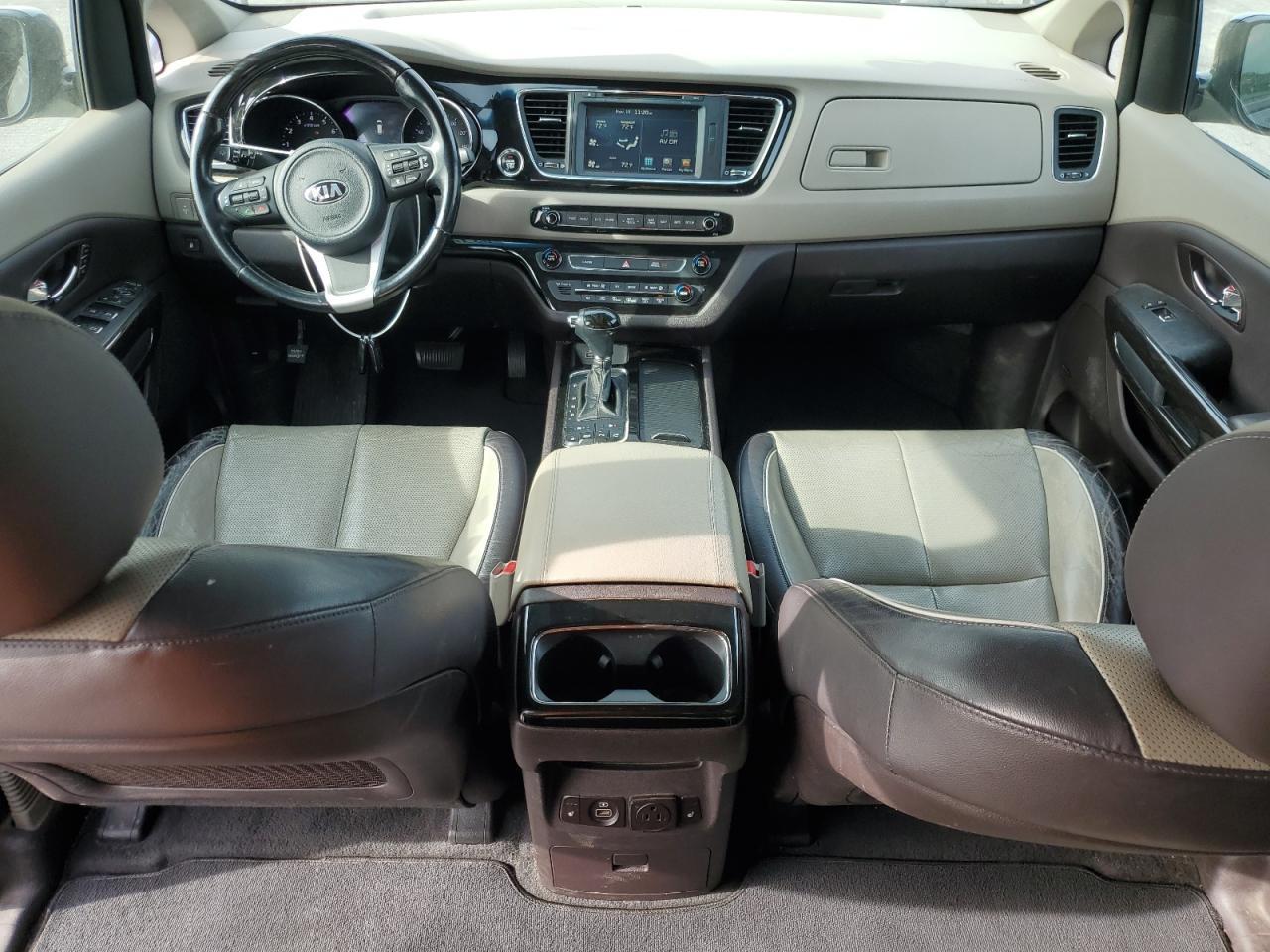 2016 KIA SEDONA