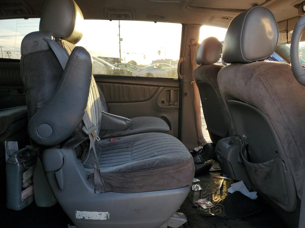 2007 TOYOTA SIENNA