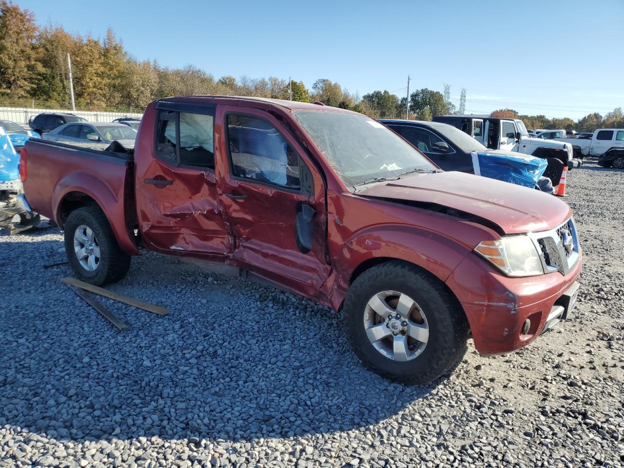 2012 NISSAN Frontier