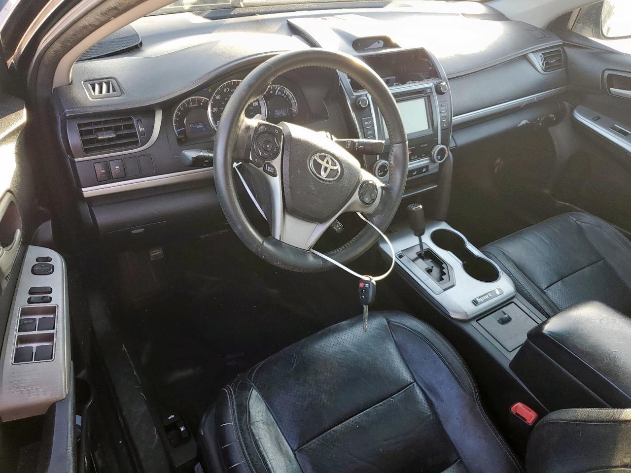 2014 TOYOTA CAMRY