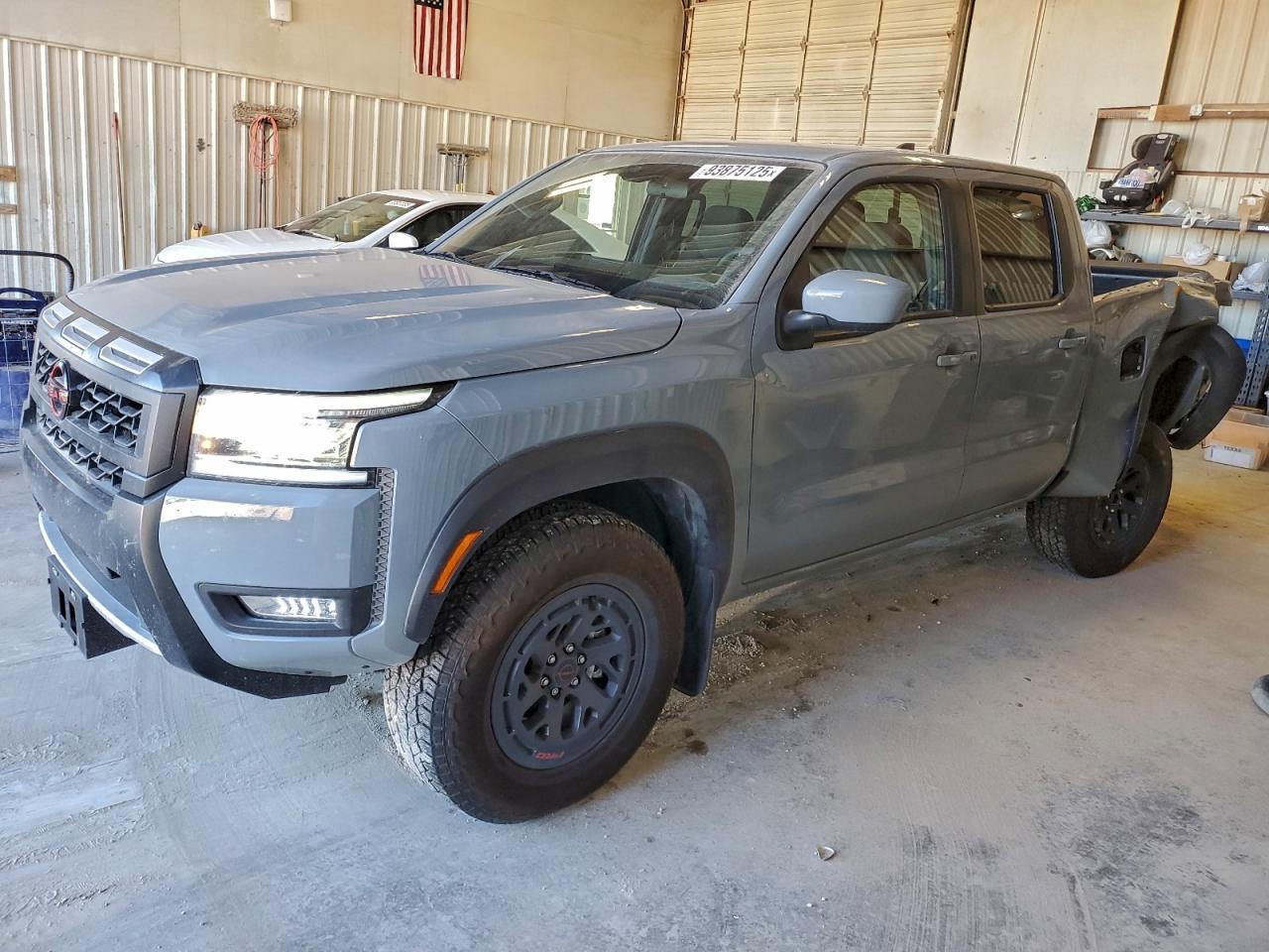 2025 NISSAN Frontier