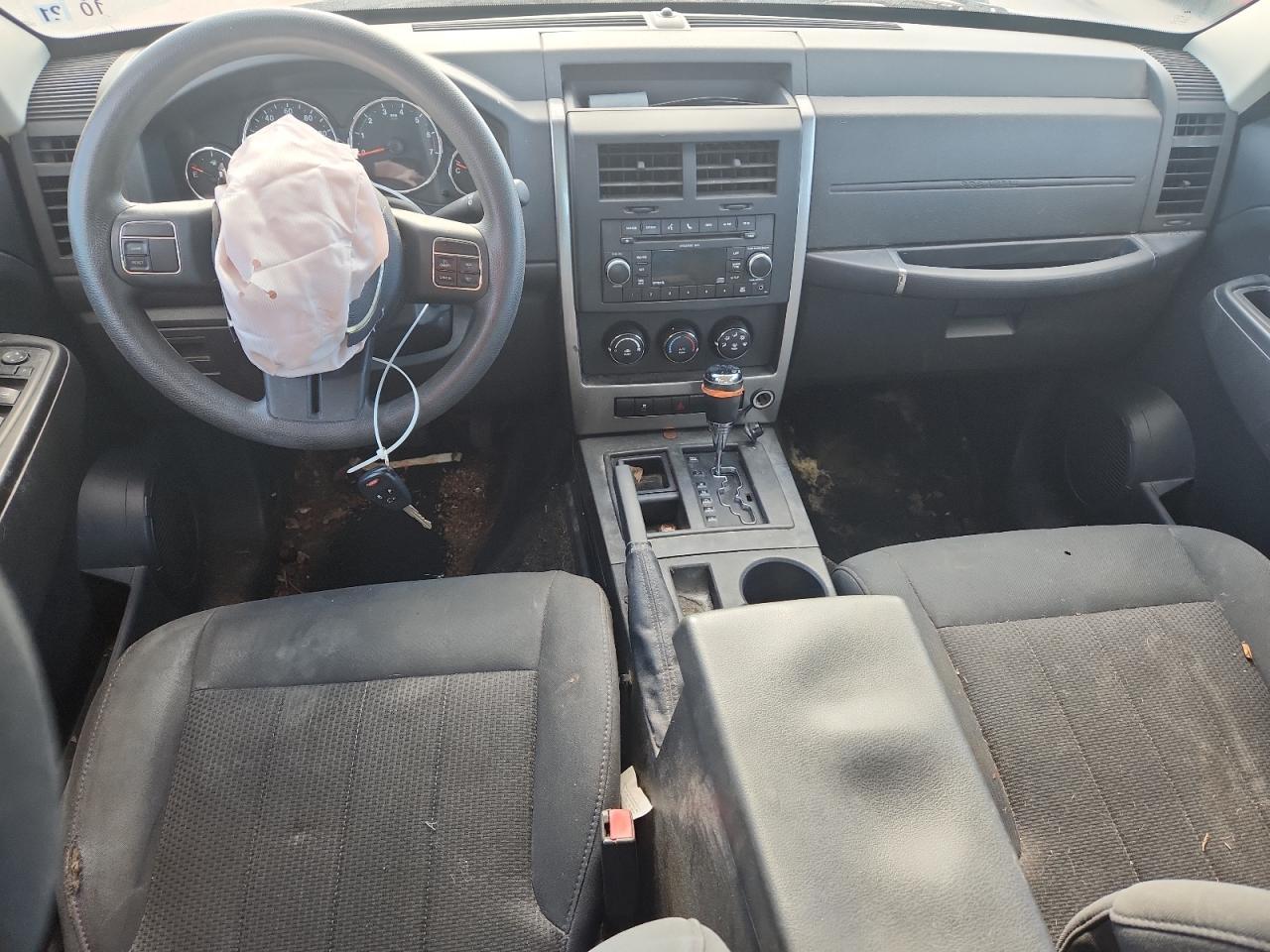 2011 JEEP Liberty