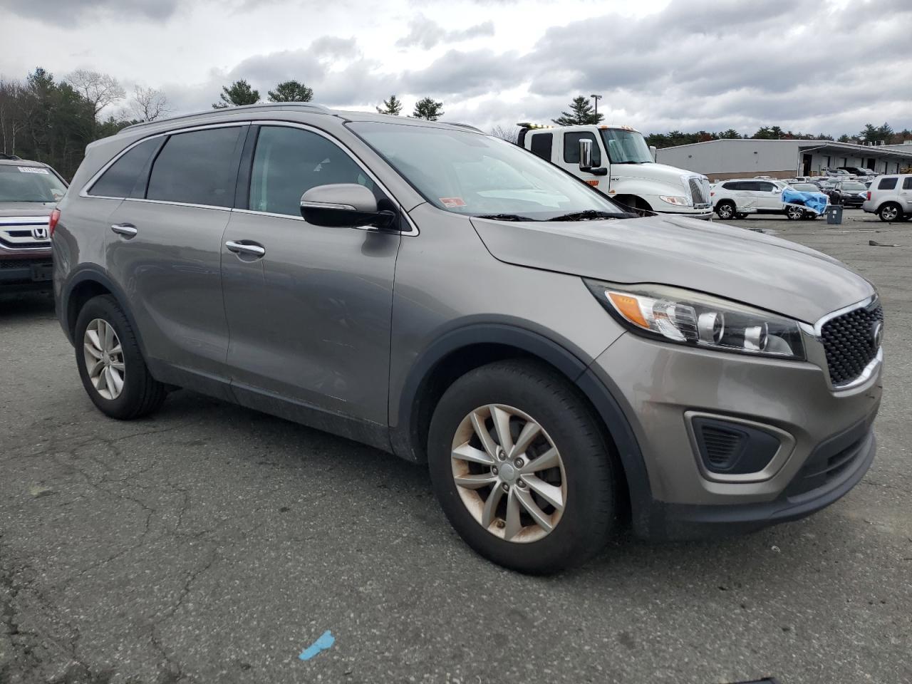 2016 KIA SORENTO