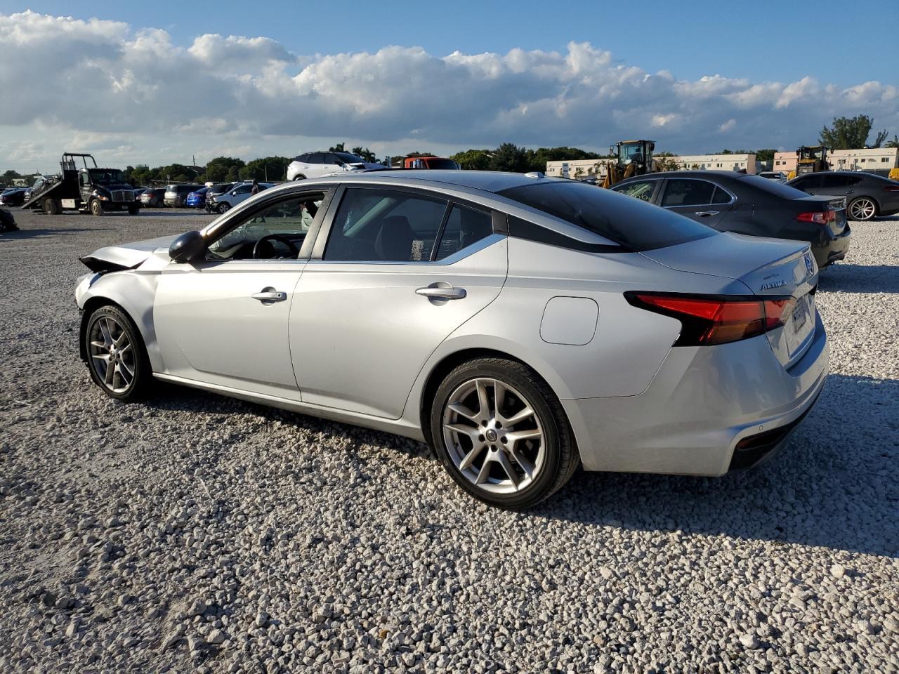 2021 NISSAN ALTIMA