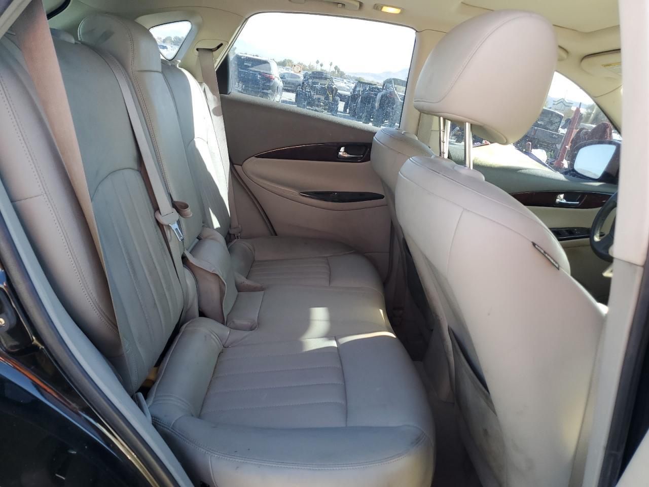 2010 INFINITI EX35