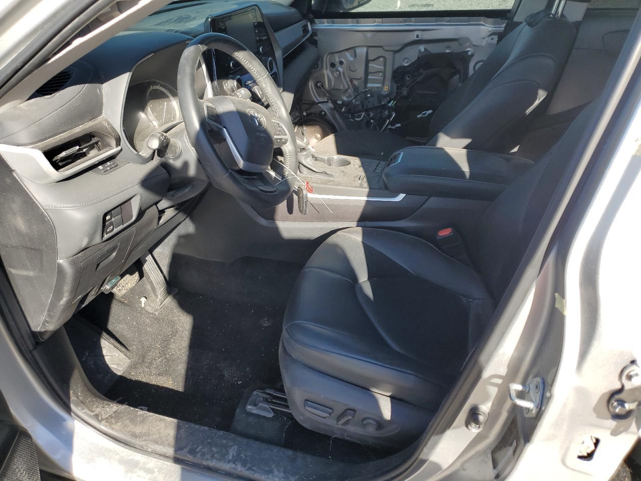 2022 TOYOTA HIGHLANDER