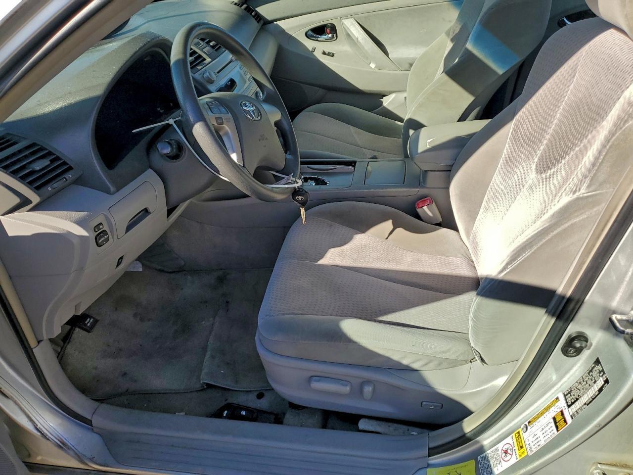 2010 TOYOTA CAMRY