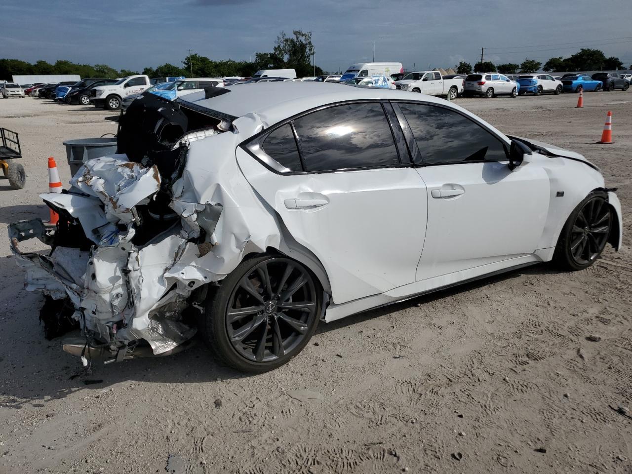 2024 LEXUS IS 350