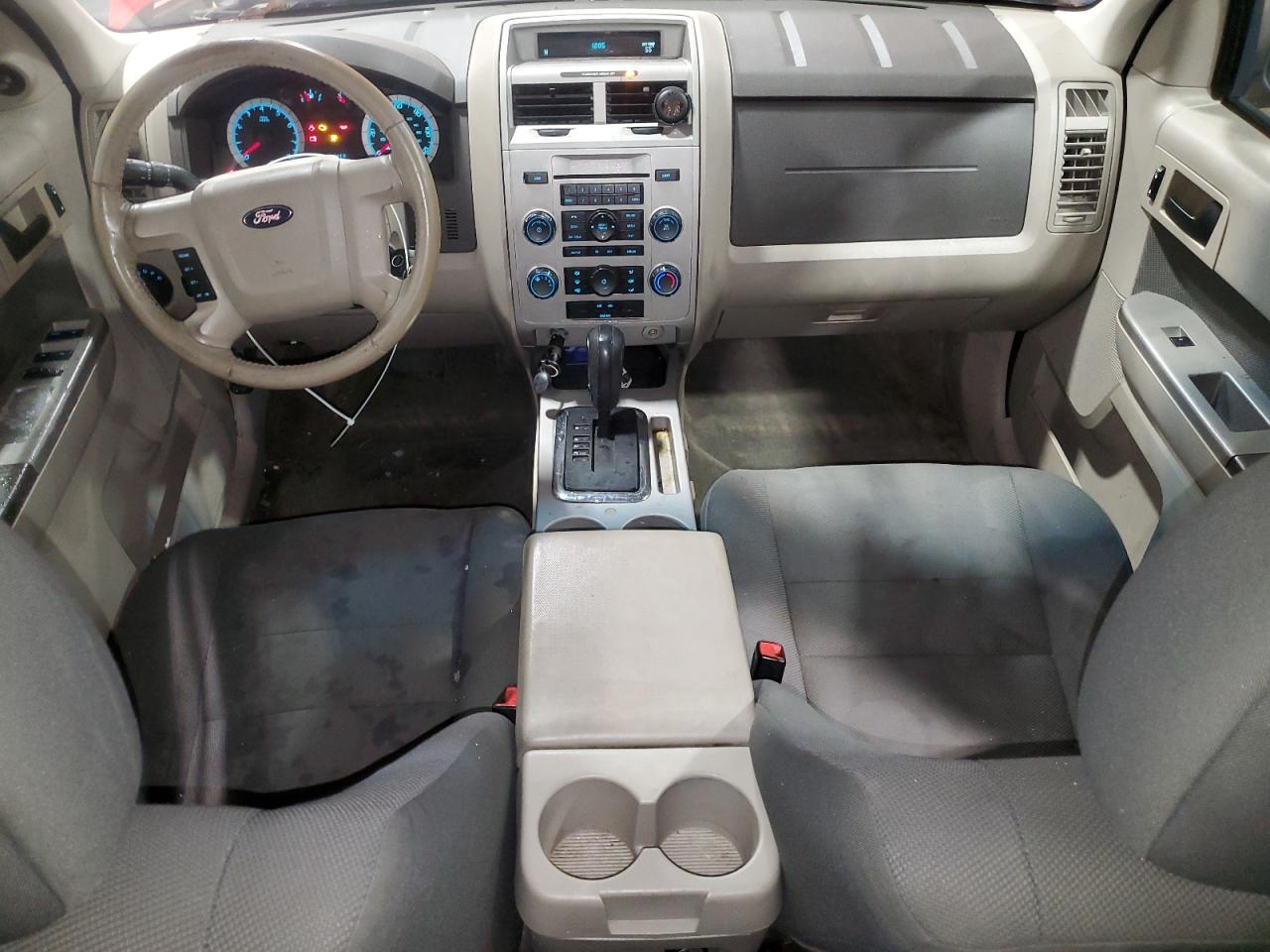 2009 FORD ESCAPE