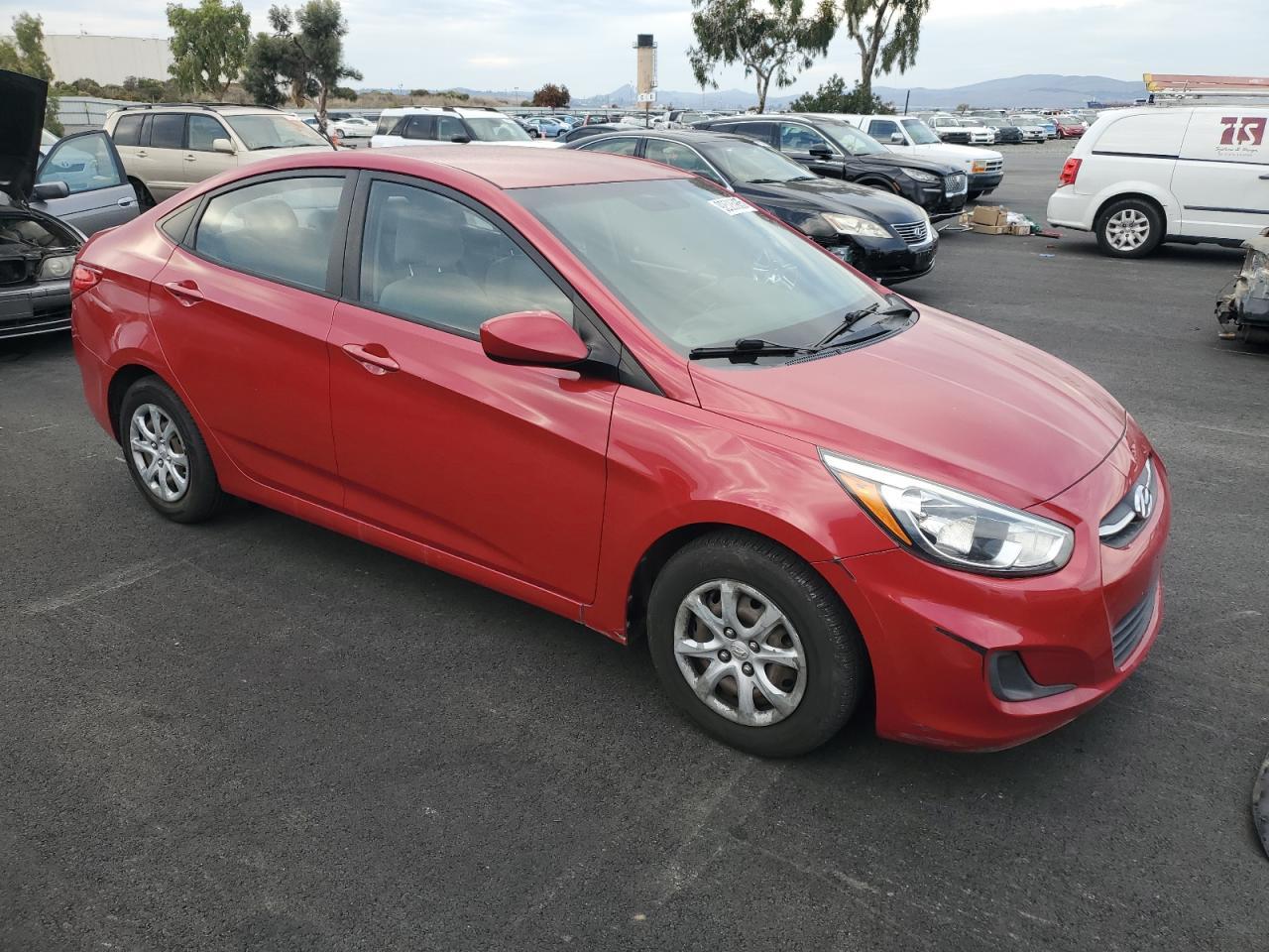 2015 HYUNDAI ACCENT