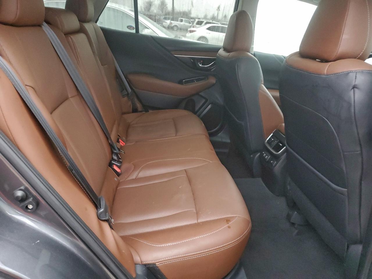 2021 SUBARU Outback