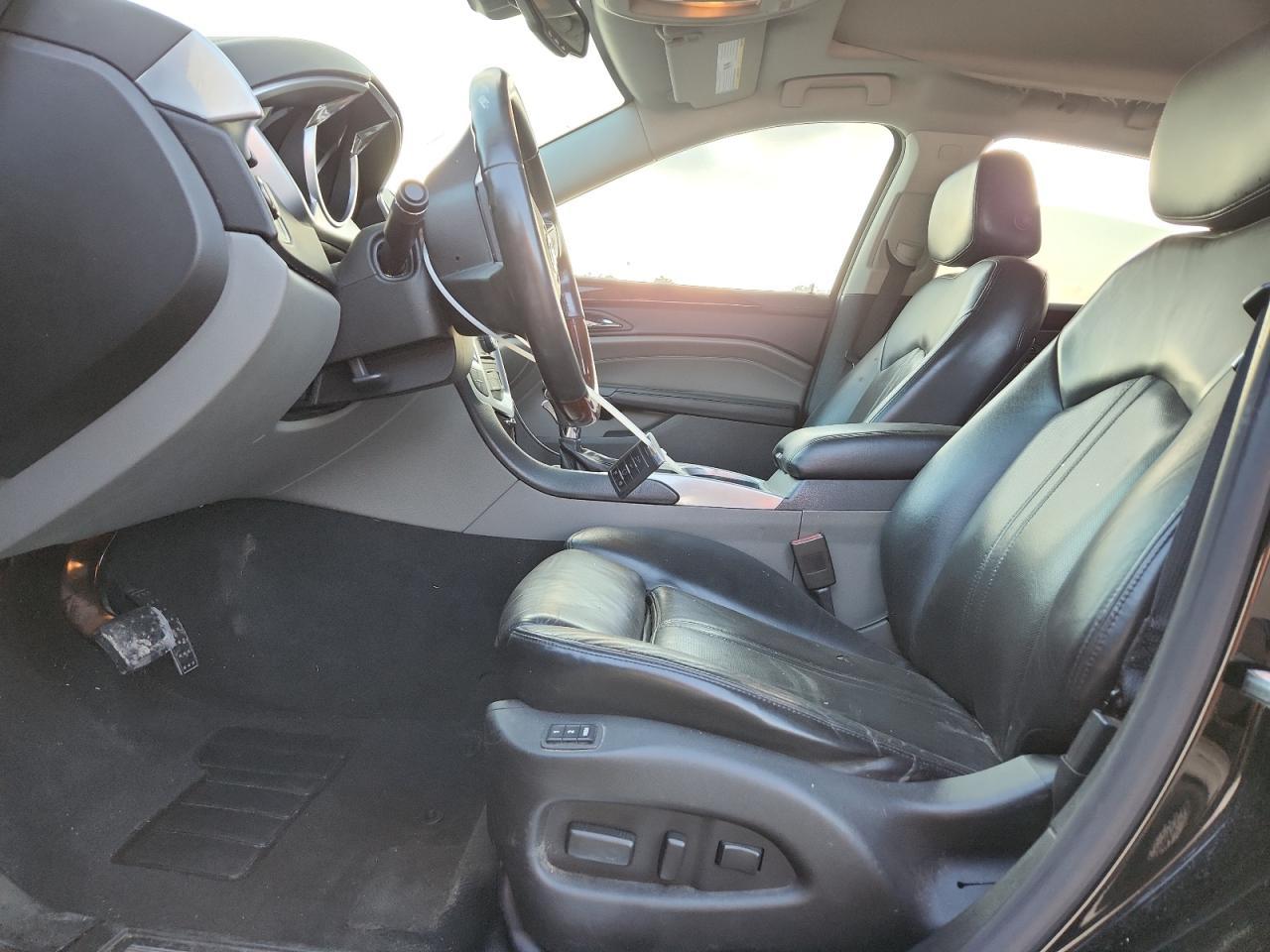 2010 CADILLAC SRX