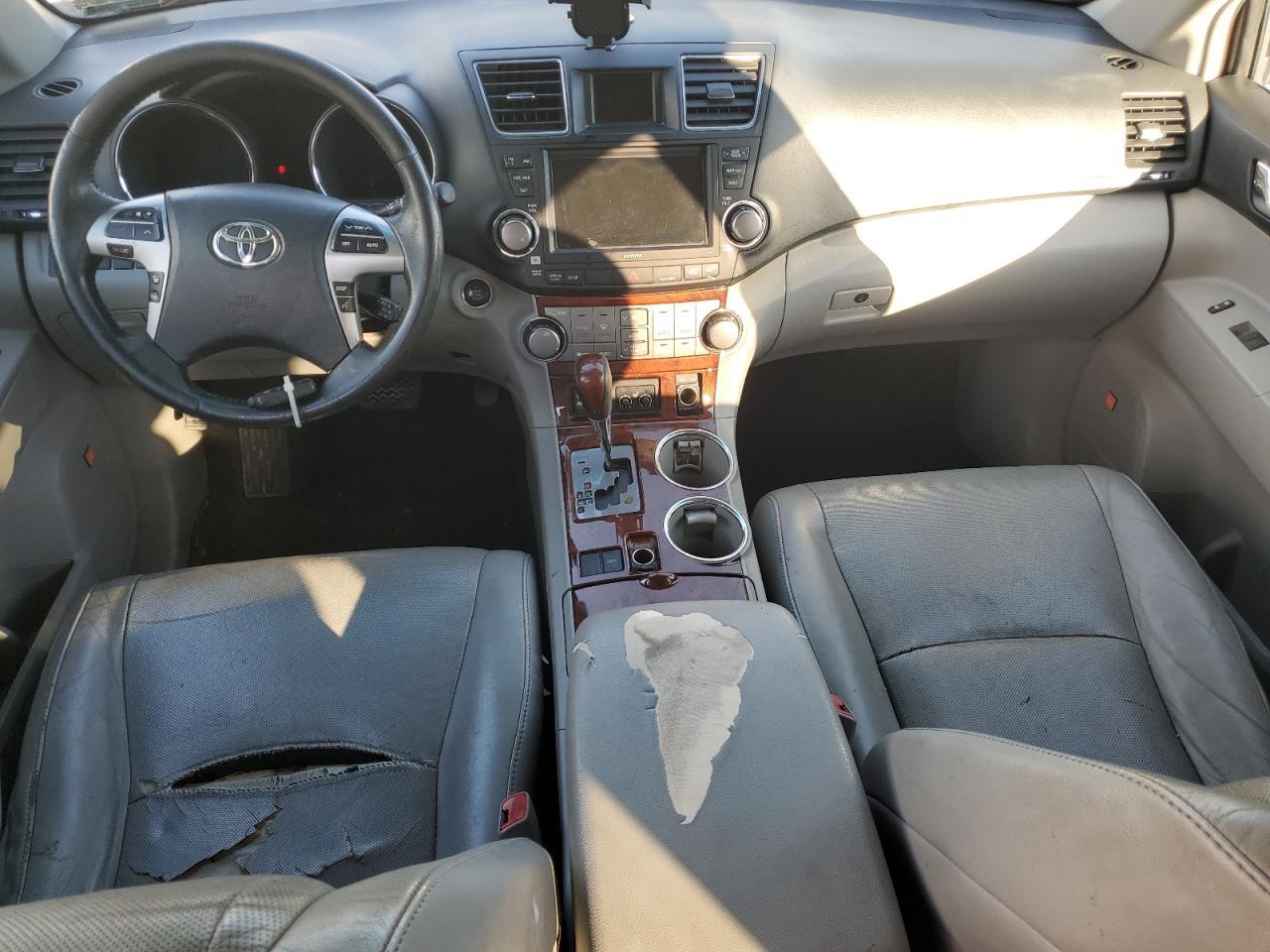 2012 TOYOTA HIGHLANDER