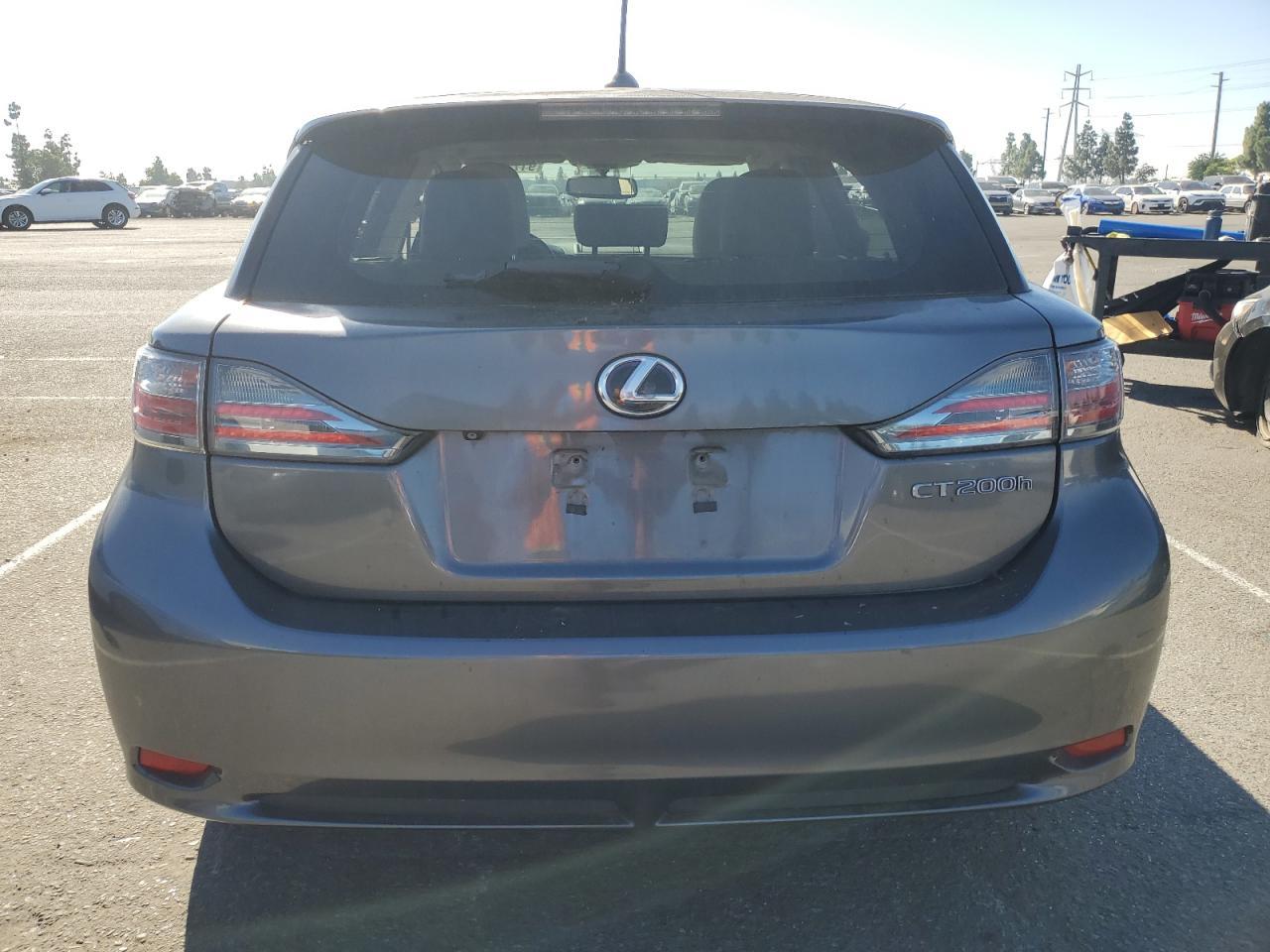 2013 LEXUS CT 200