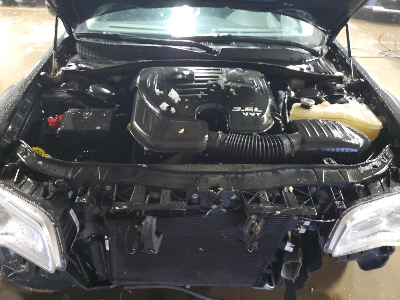 2019 CHRYSLER 300