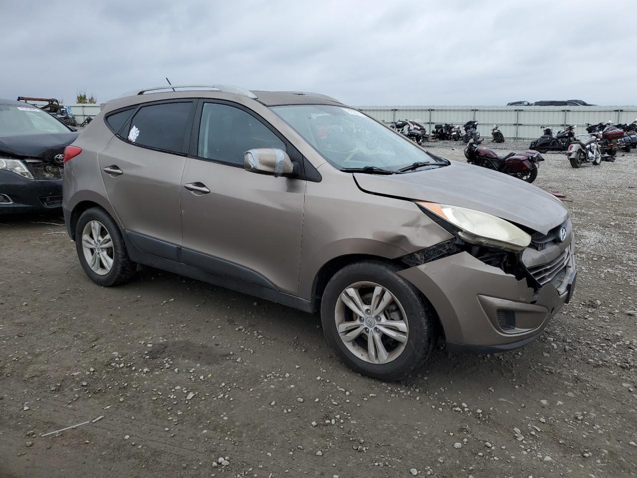 2011 HYUNDAI TUCSON