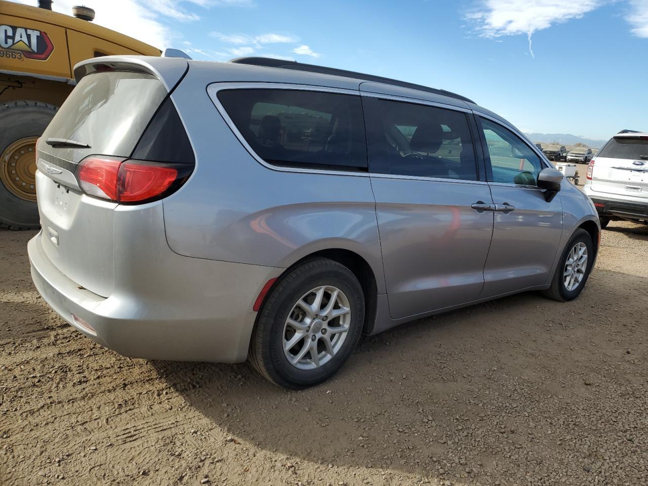 2020 CHRYSLER Voyager