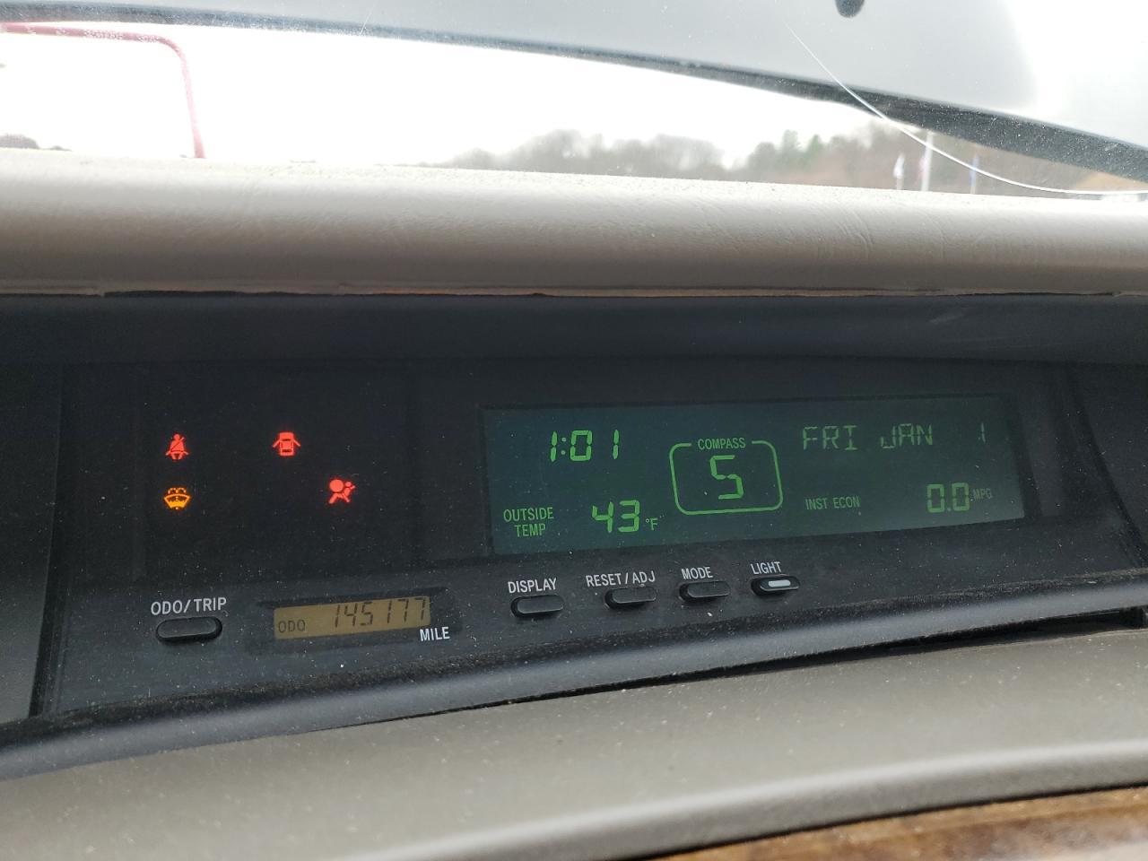 2001 TOYOTA Avalon