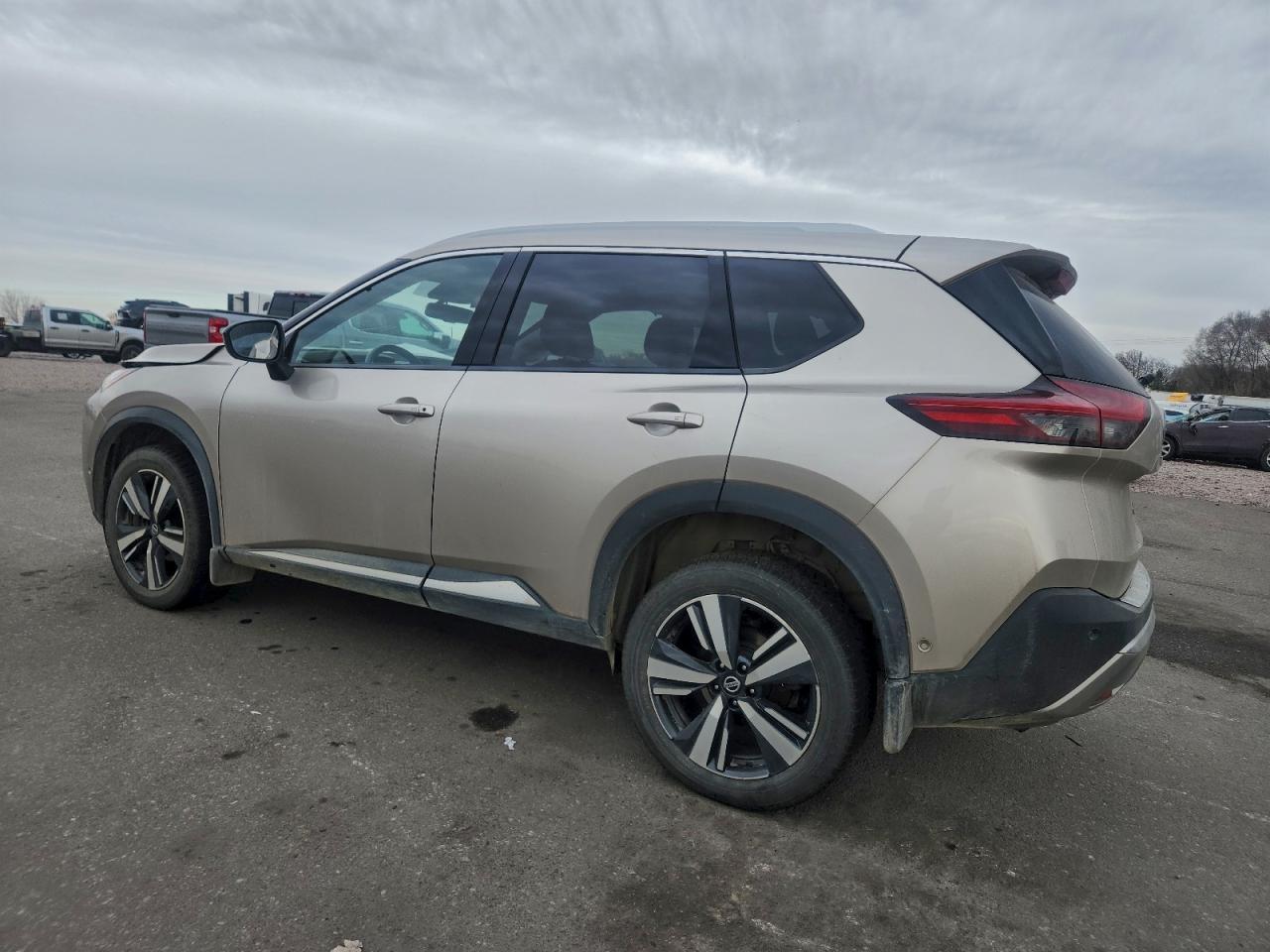 2021 NISSAN ROGUE