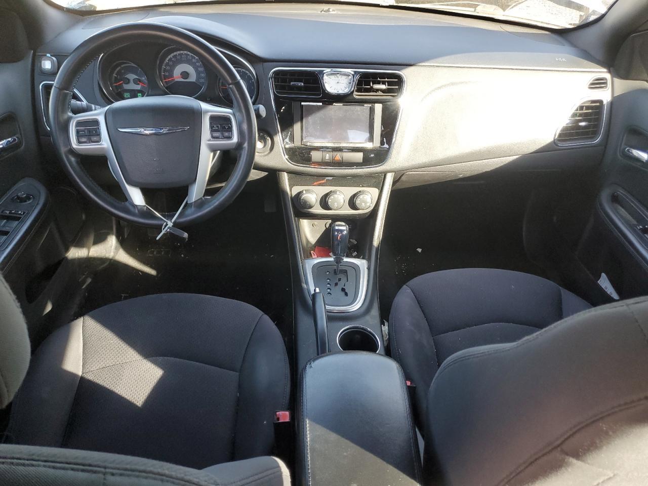 2013 CHRYSLER 200