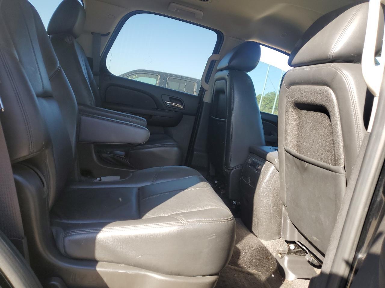 2014 CHEVROLET Tahoe