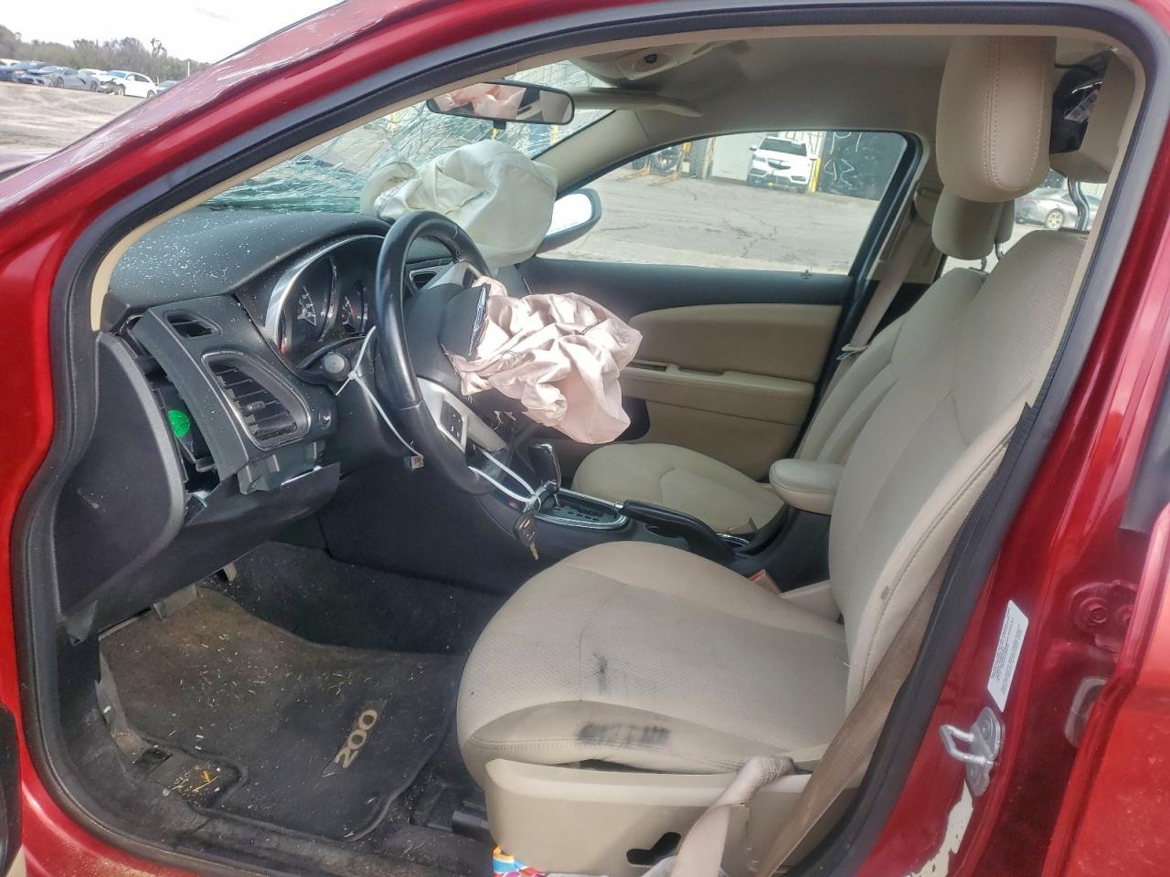 2013 CHRYSLER 200