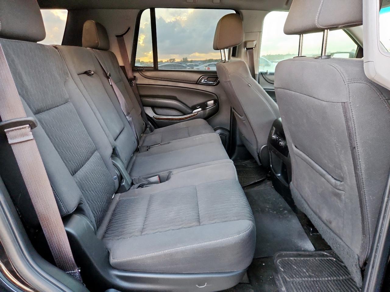 2017 CHEVROLET Tahoe