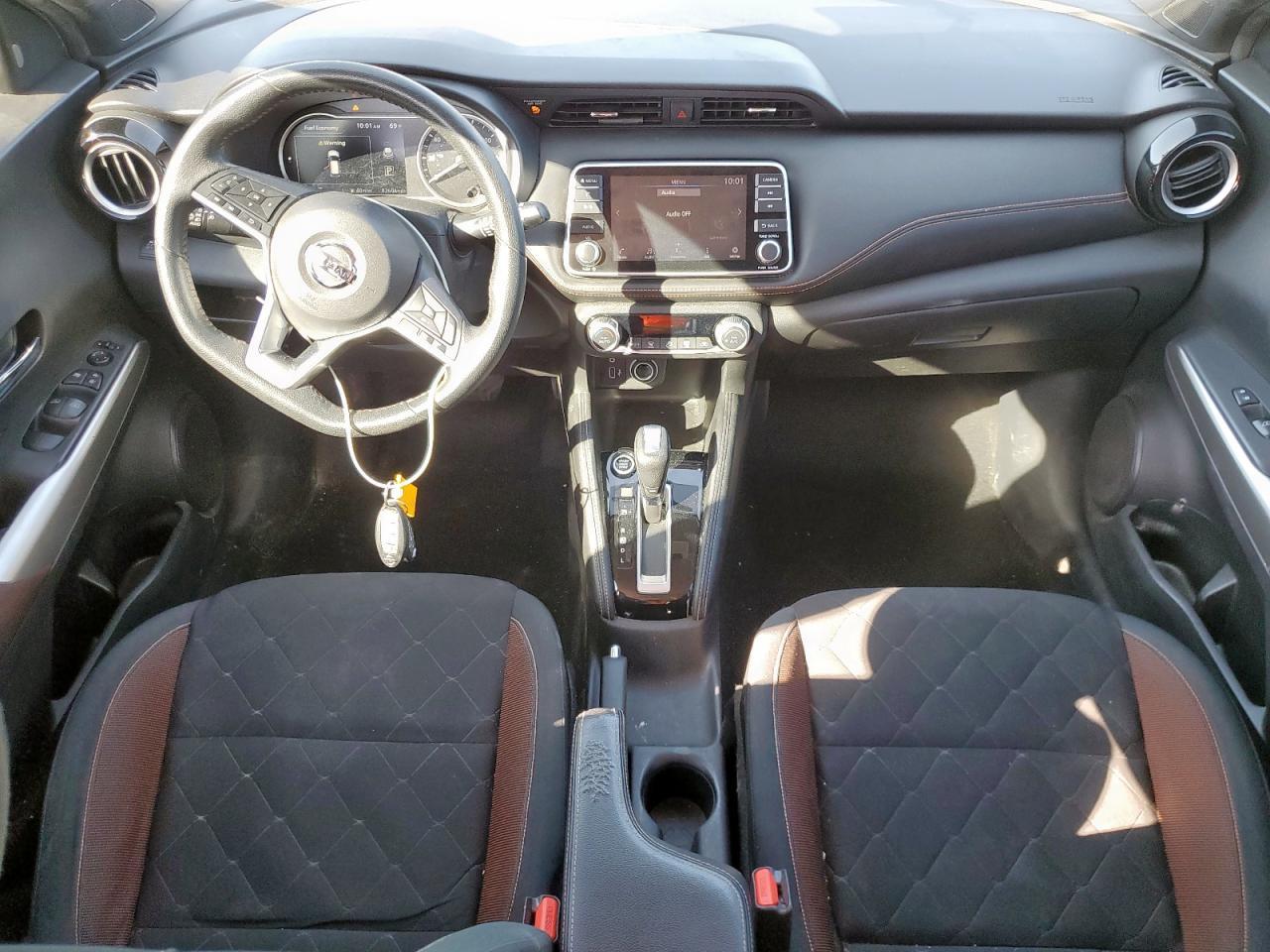 2019 NISSAN KICKS