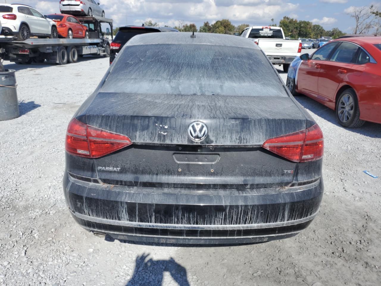 2016 VOLKSWAGEN Passat