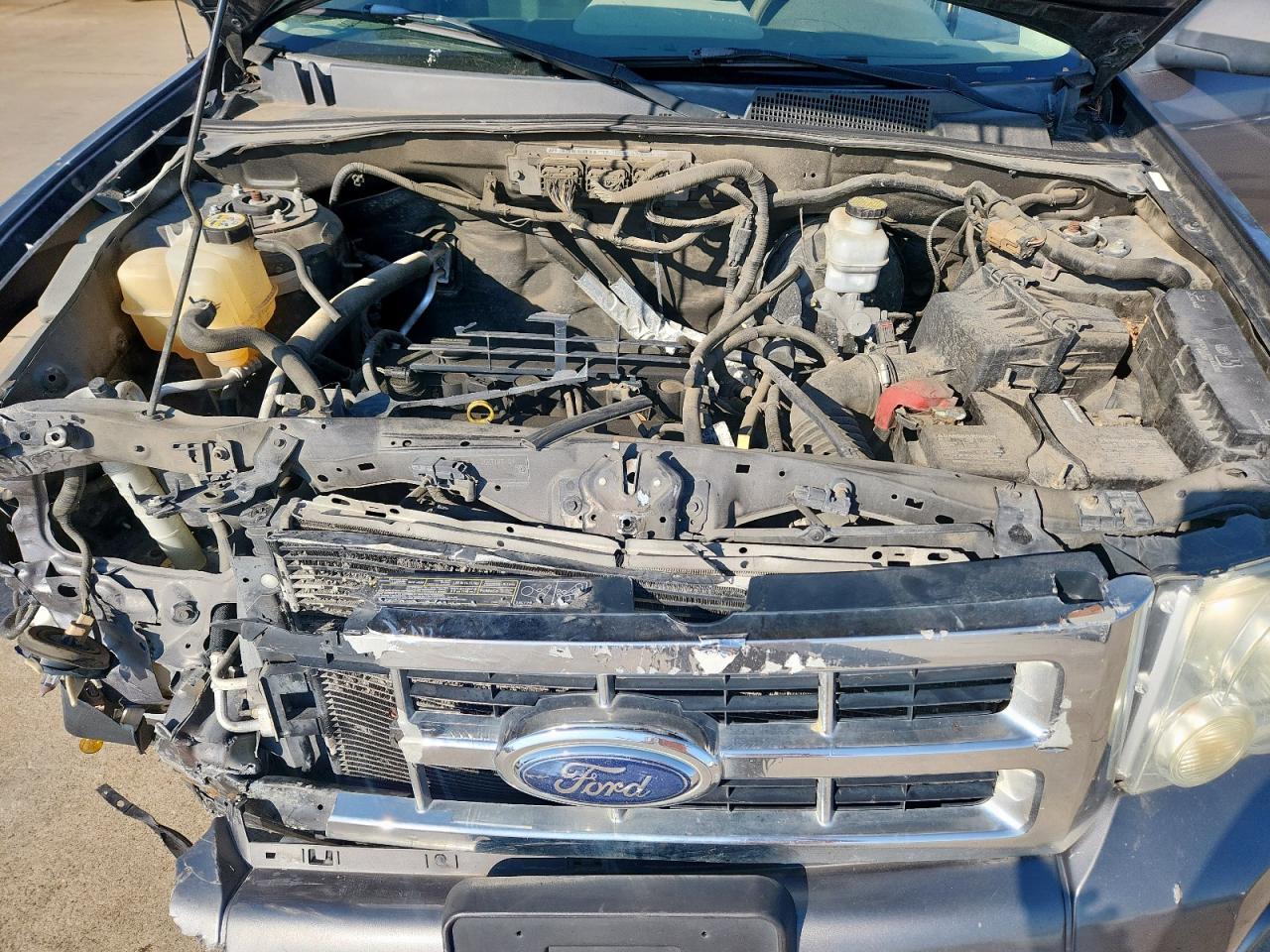2009 FORD ESCAPE