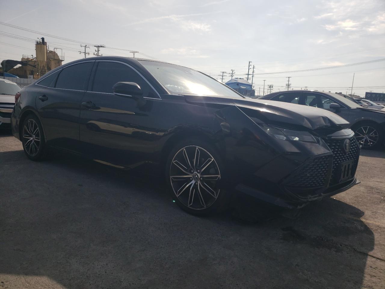 2019 TOYOTA Avalon