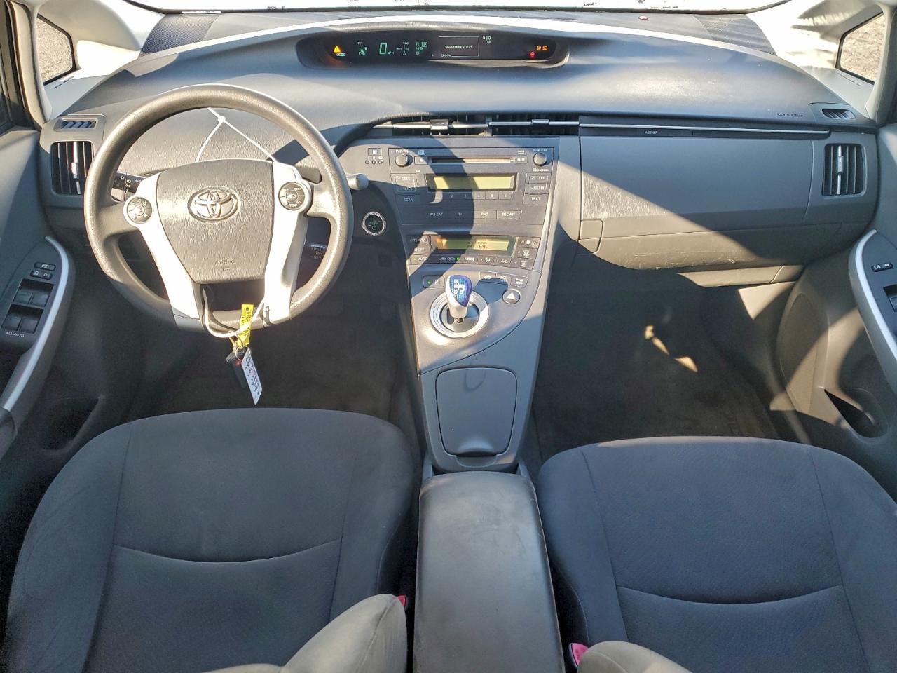 2010 TOYOTA PRIUS