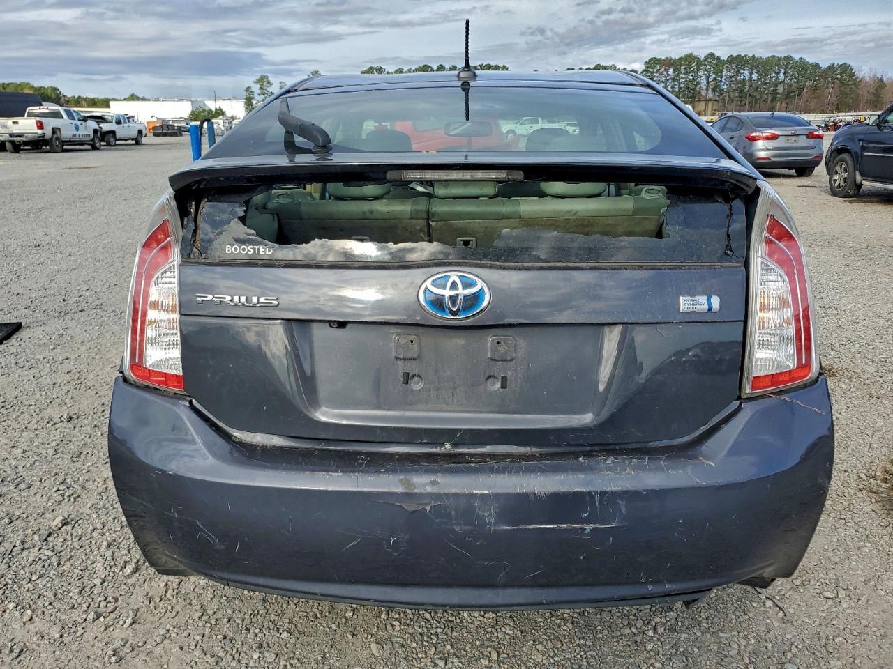 2015 TOYOTA PRIUS