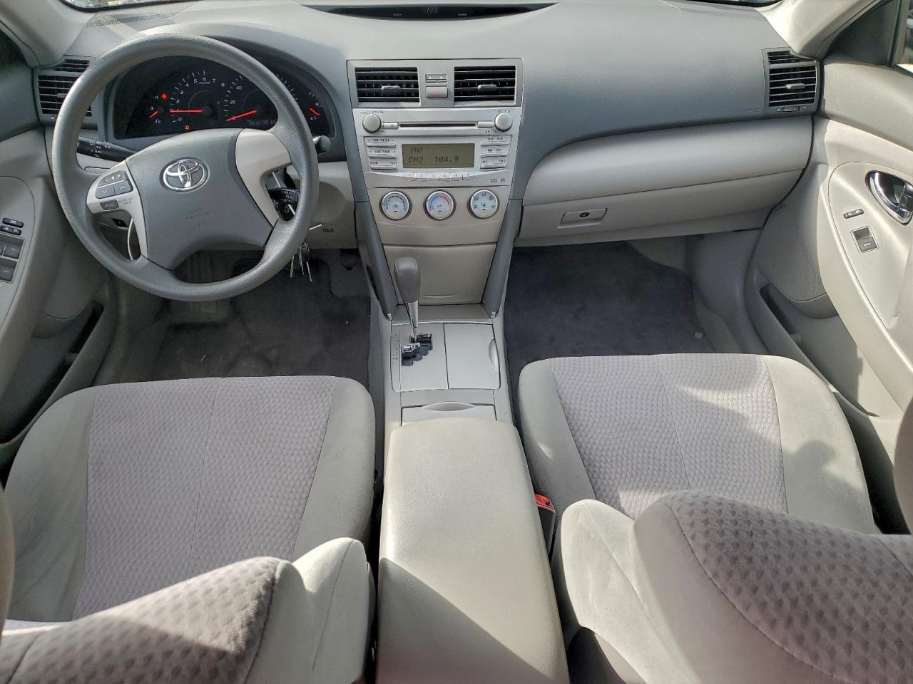 2011 TOYOTA CAMRY