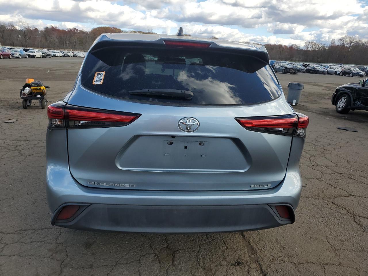 2022 TOYOTA HIGHLANDER