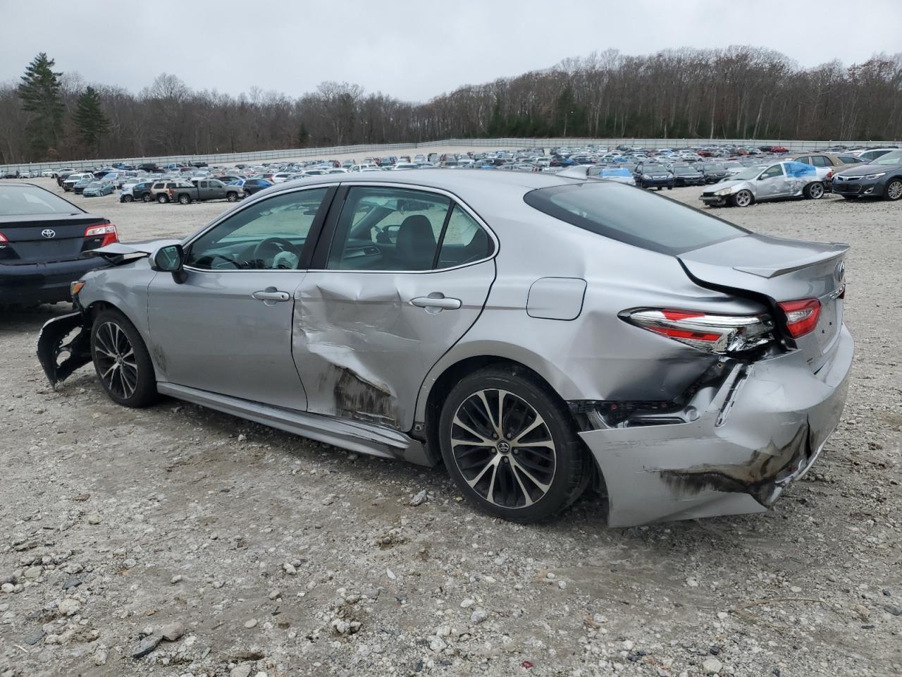 2019 TOYOTA CAMRY