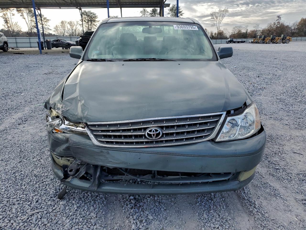2004 TOYOTA Avalon