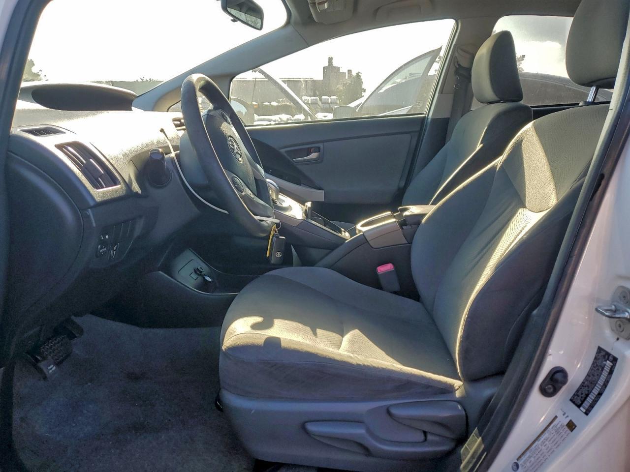 2012 TOYOTA PRIUS