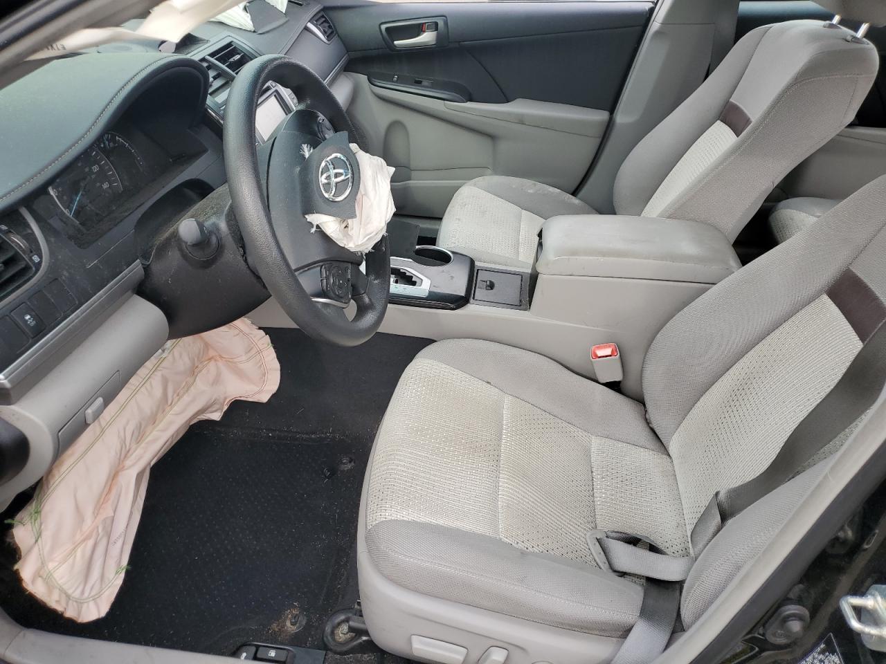 2014 TOYOTA CAMRY