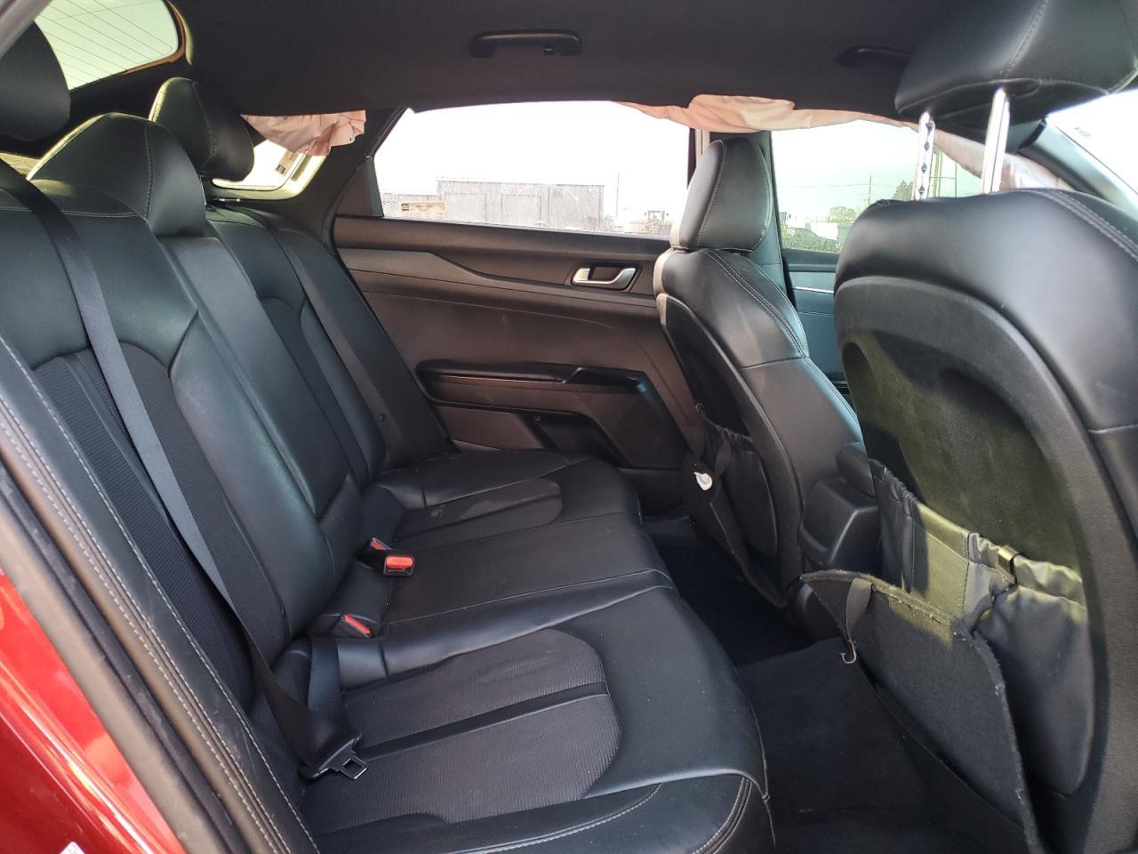 2022 KIA K5