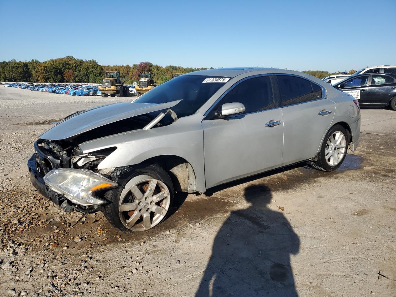 2011 NISSAN Maxima