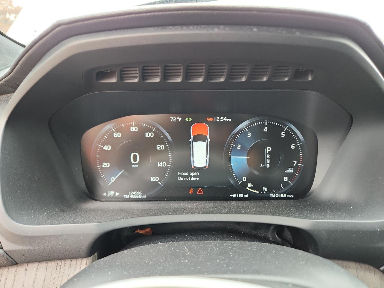 2021 VOLVO XC90
