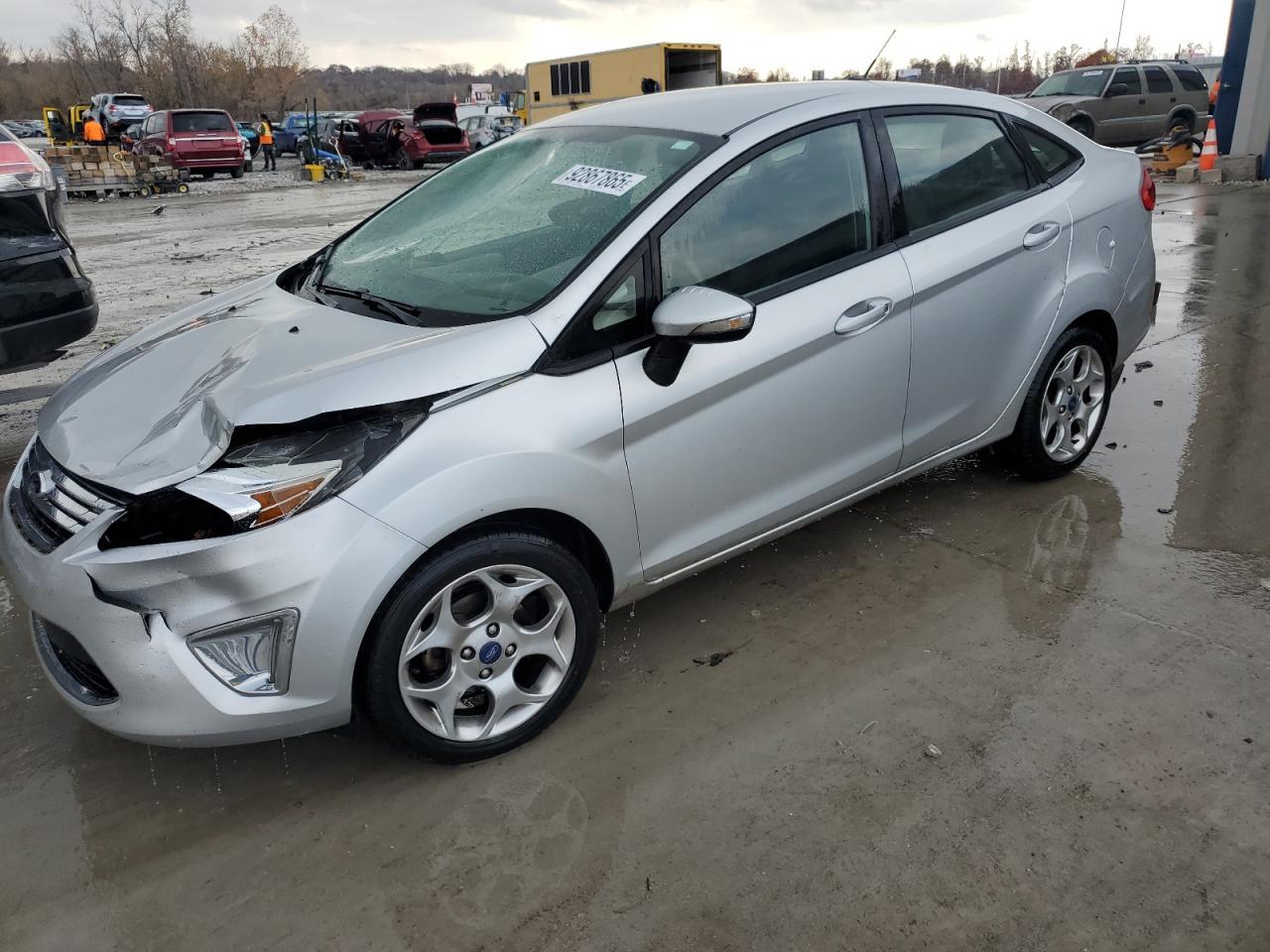 2012 FORD Fiesta