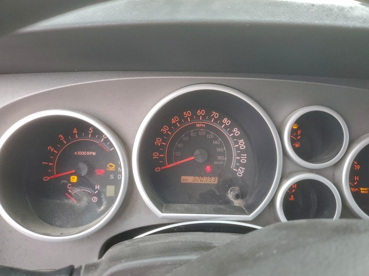 2011 TOYOTA TUNDRA