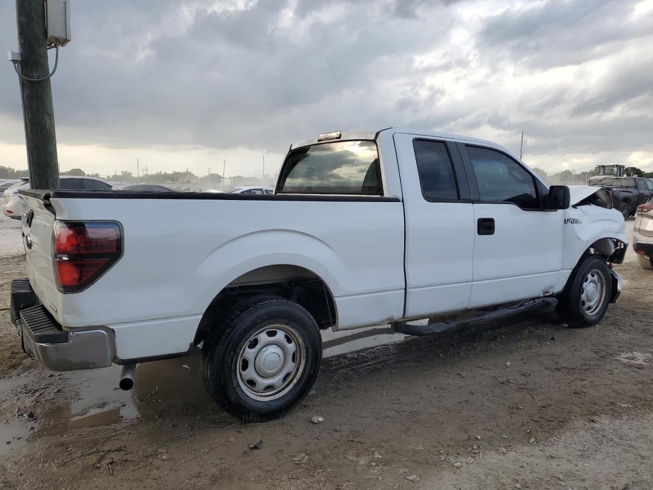 2013 FORD F-150