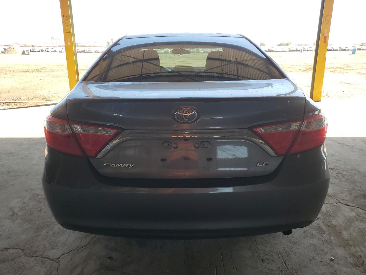 2016 TOYOTA CAMRY