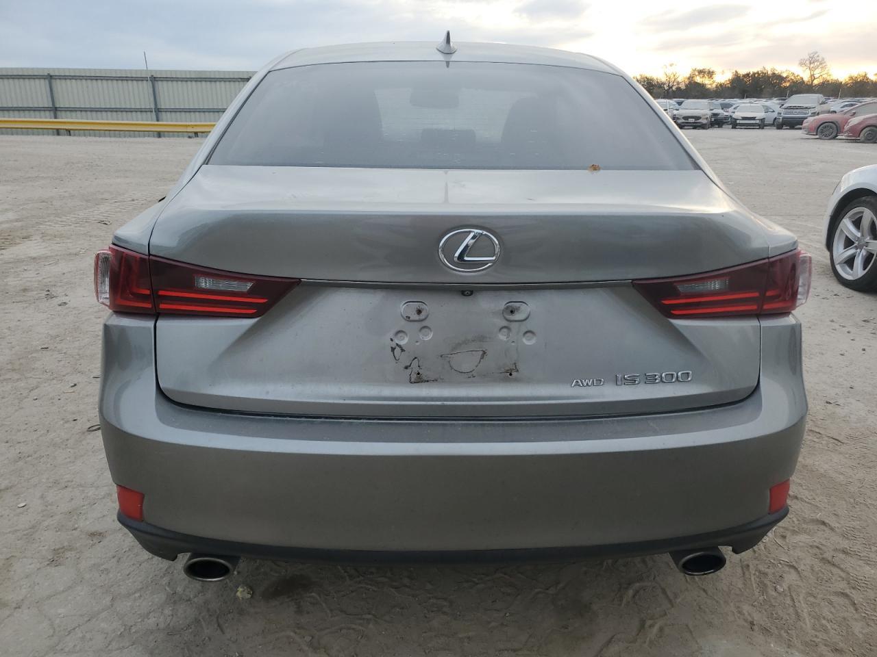 2016 LEXUS IS 300