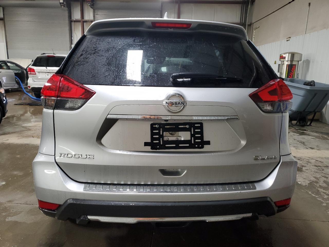 2018 NISSAN ROGUE